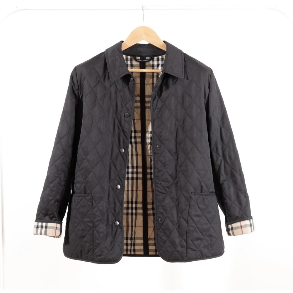 BURBERRY quilted jacket black in size medium